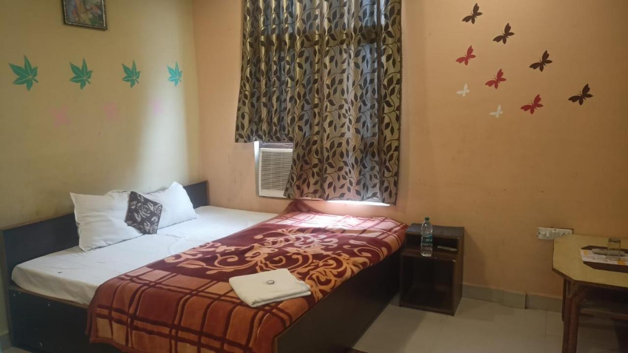 Hotel Shyam Utsav Mirzāpur エクステリア 写真